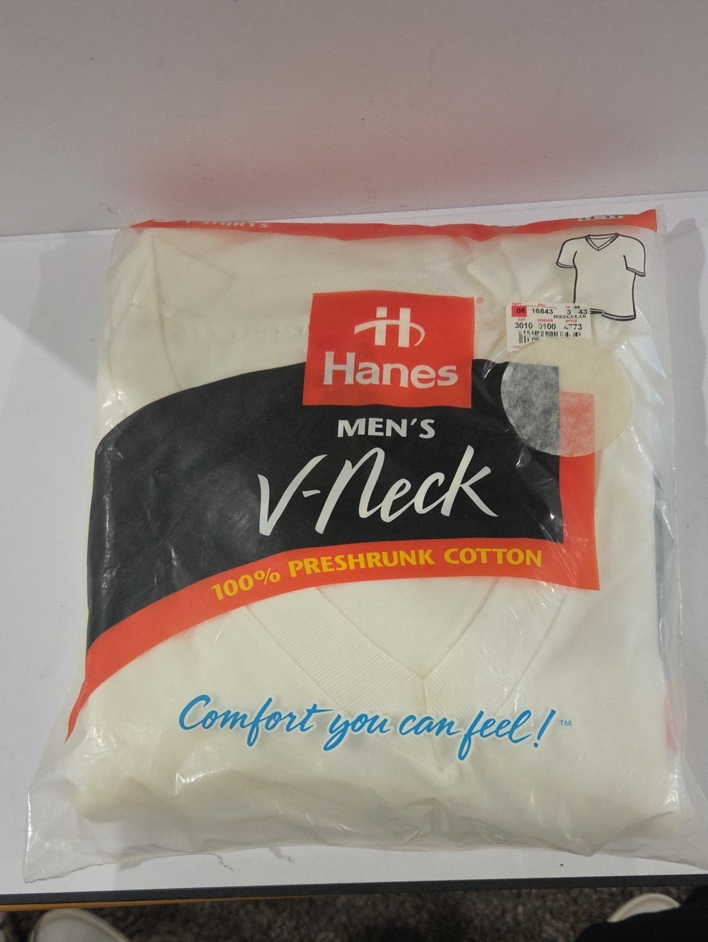 Hanes Men's V-Neck UndershirtS 3PK Sz L- White